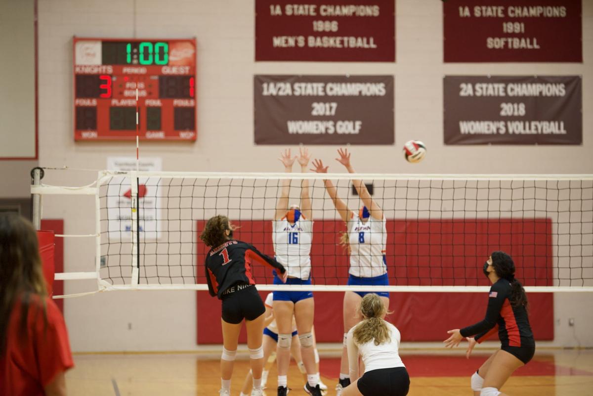 011221_eda_whiteville_currituck_volleyball Hammonds Ivey