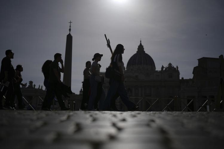 PHOTO COLLECTION Scenes from the Vatican National & World