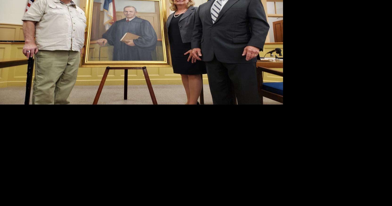 Portrait of late judge, former mayor unveiled at courthouse | Local ...