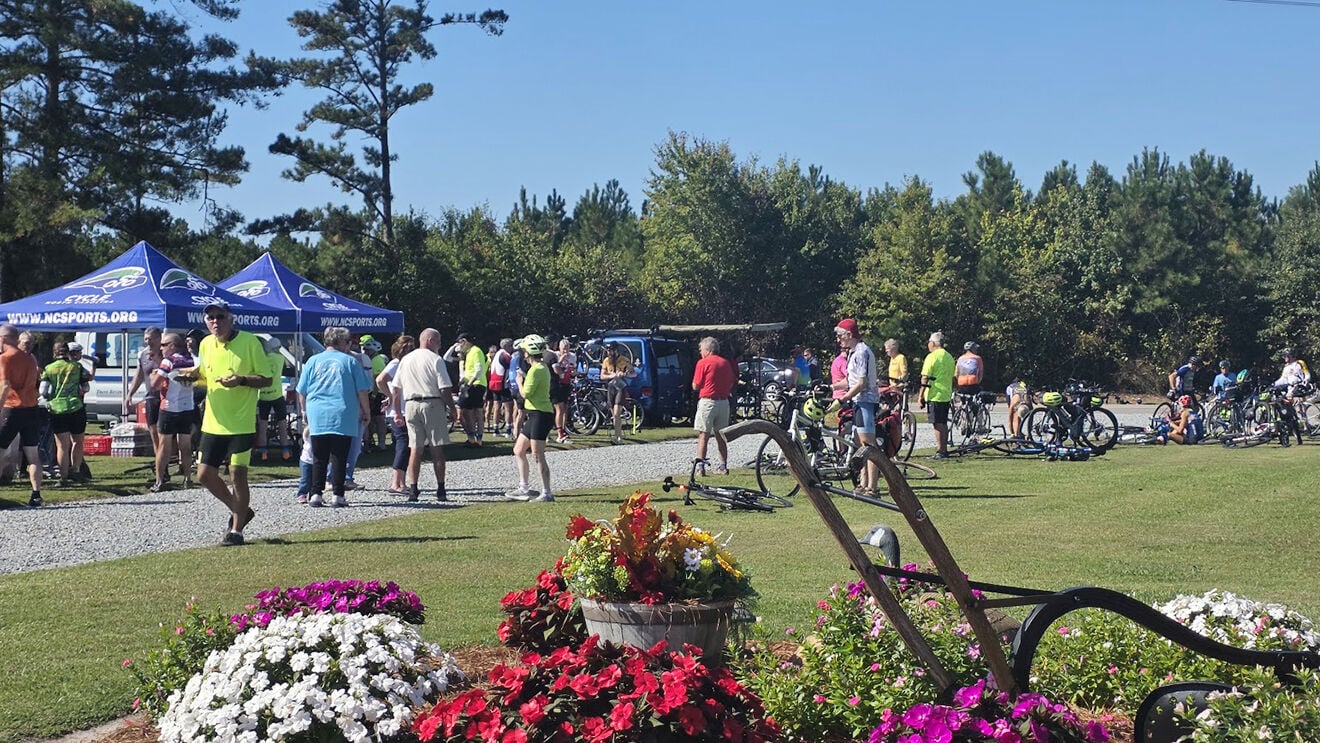 Cyclists put on the brakes at Doodle Bug’s | News | dailyadvance.com