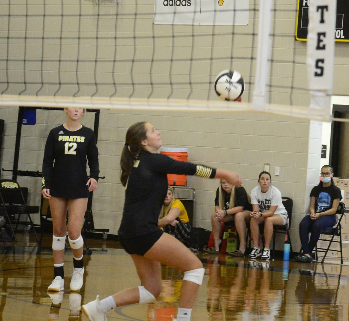 082421_eda_volleyball_perquimans_jackson_currituck
