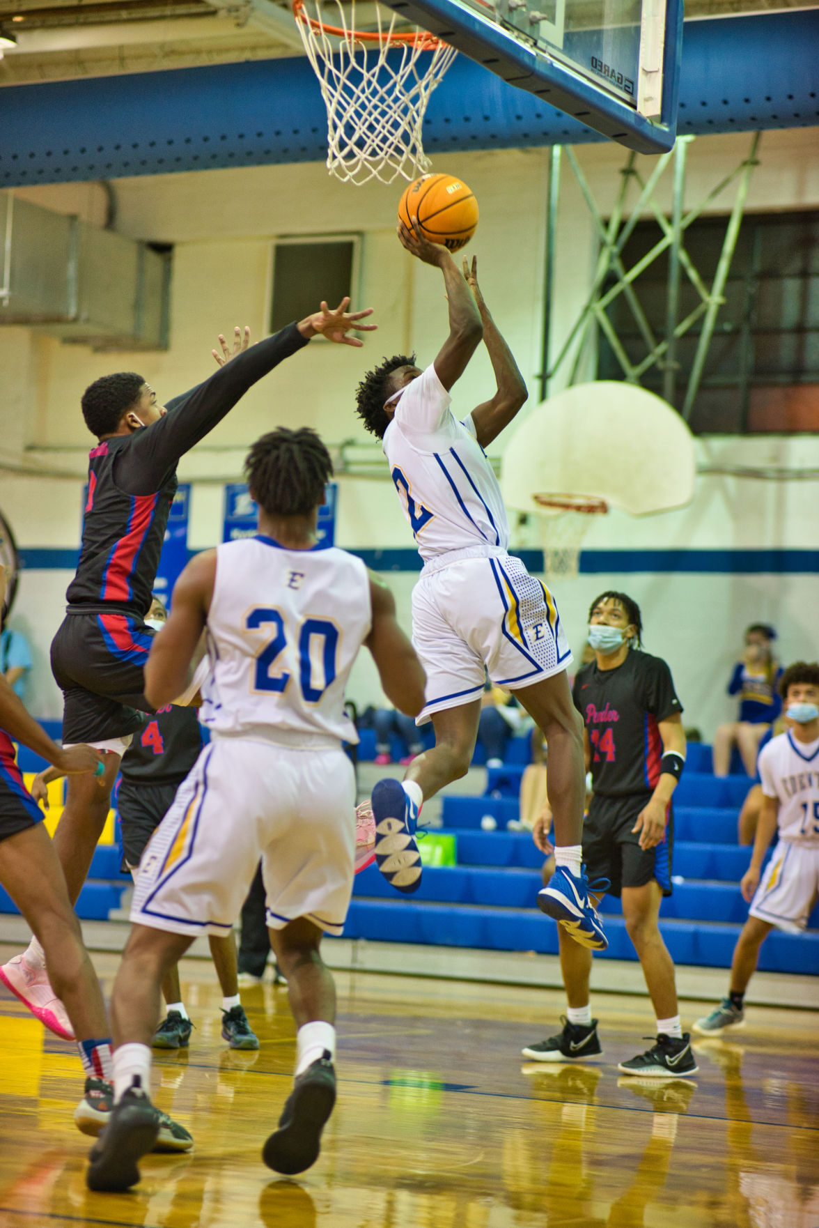 022321_eda_basketball_holmes_white_pender_boys_2