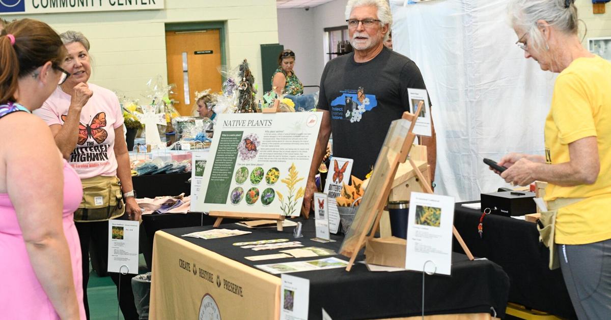 Garden Show Supports Scholarships Local News Dailyadvance garden-show-supports-scholarships-local-news-dailyadvance