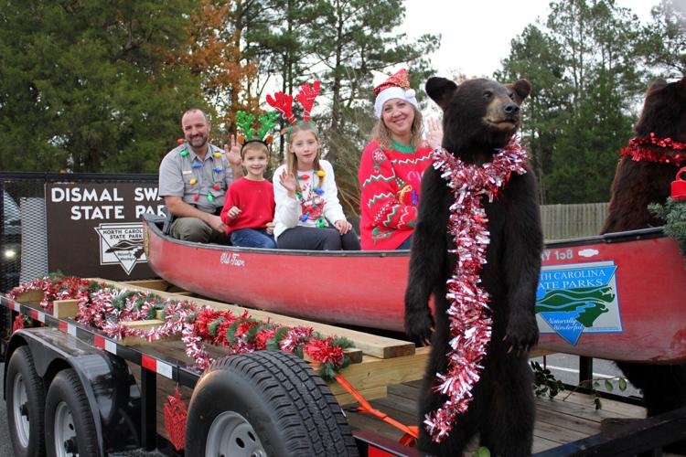 'Christmas weekend' to feature treelightings, parades Local News