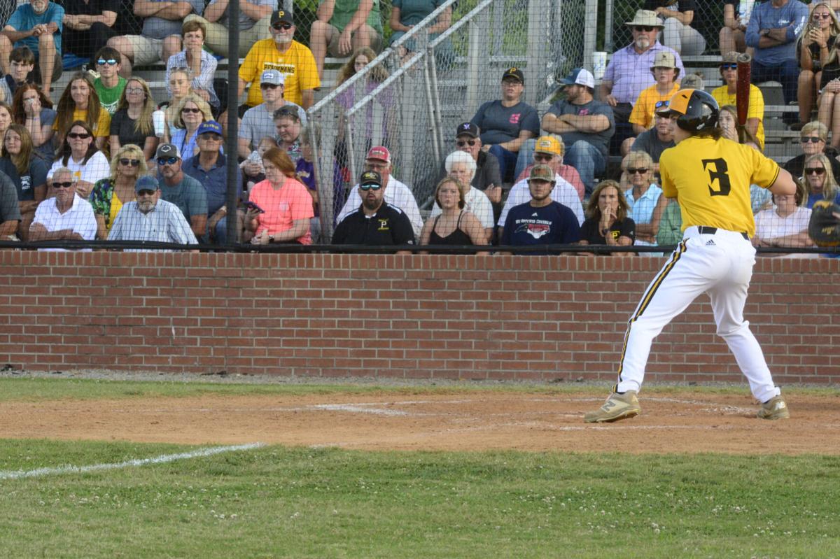 061721_eda_baseball_perquimans_russell_hobbton