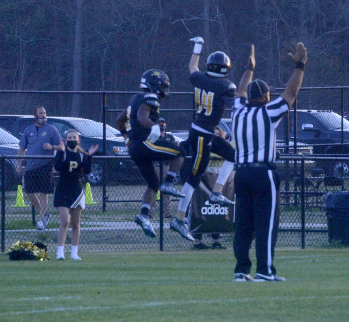 032621_eda_football_perquimans_gatling_hall_manteo_3