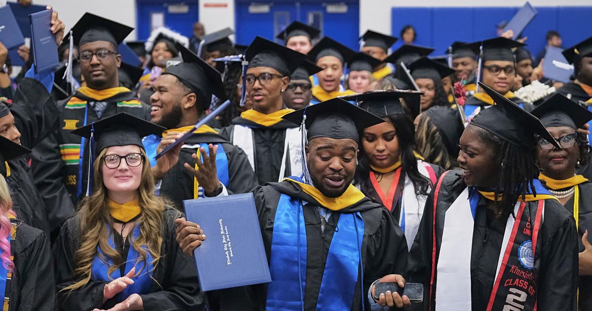 Essu Graduation 230 turn tassels at ECSU graduation | Local News | dailyadvance.com