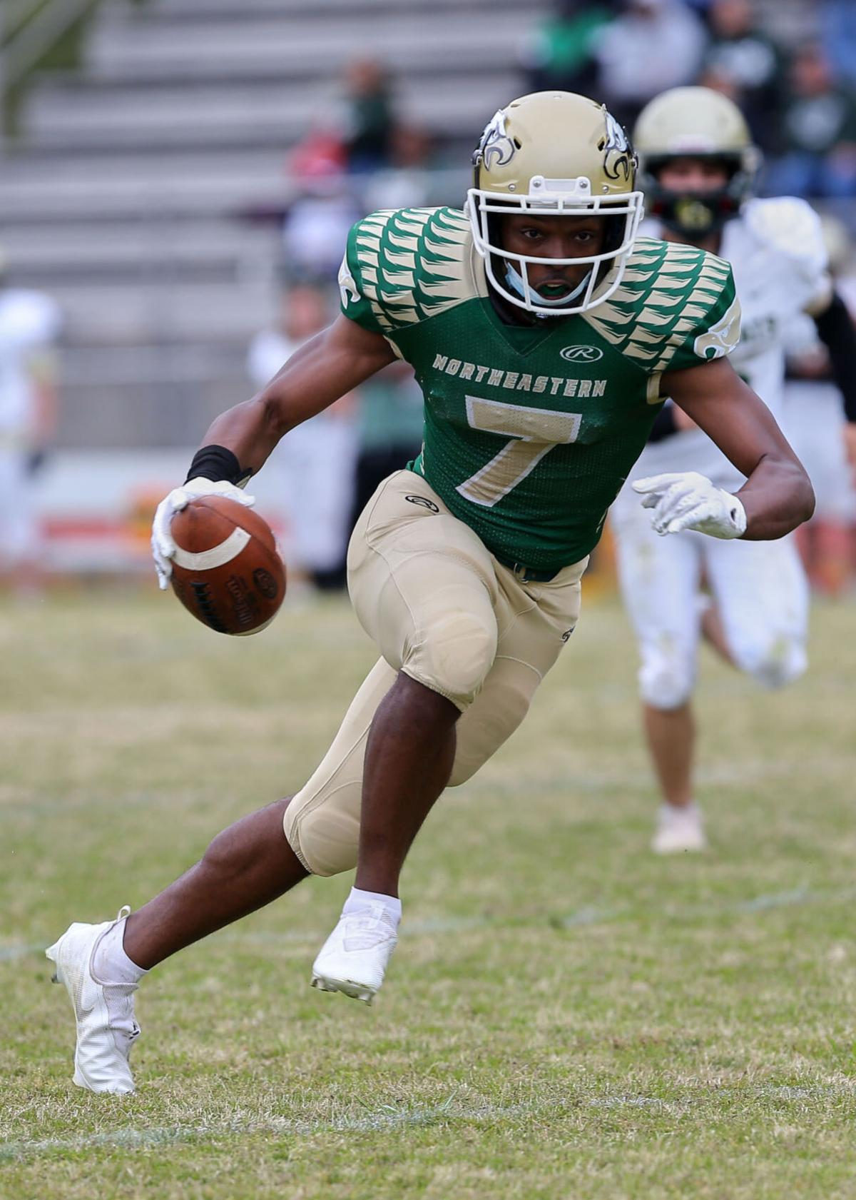 042421_eda_football_northeastern_hinton_erandolph_playoffs_2