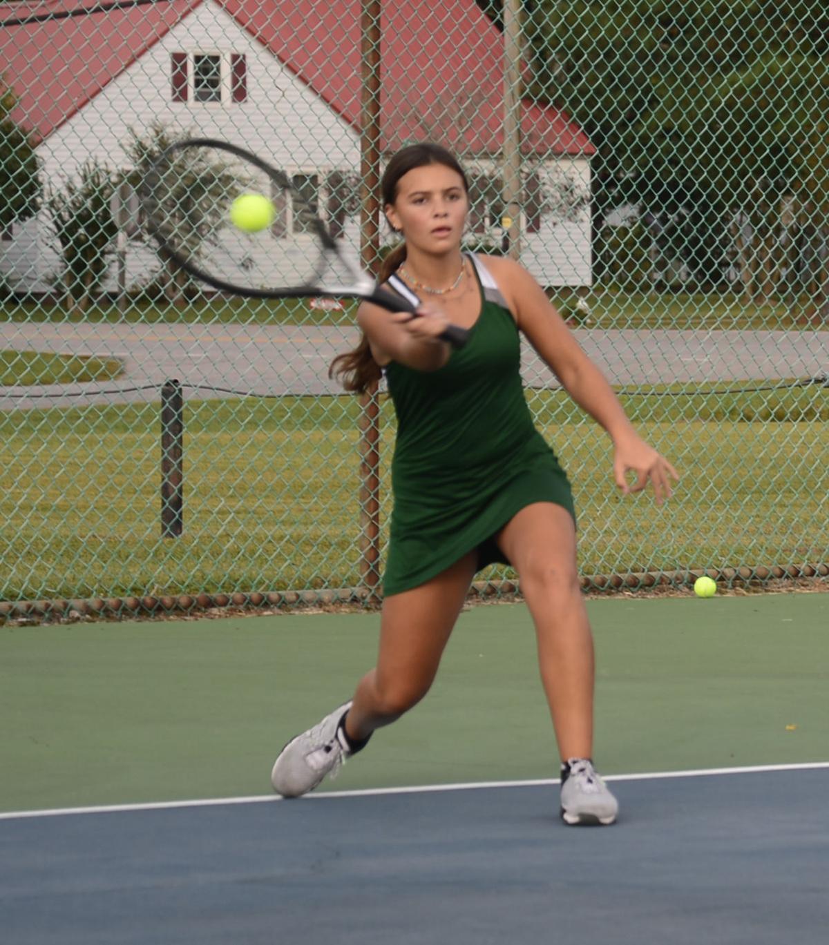100621_eda_tennis_girls_northeastern_carter_holmes