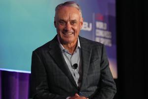 Trump's support of Rose among the voices Manfred listened to in ruling MLB ban ended with death