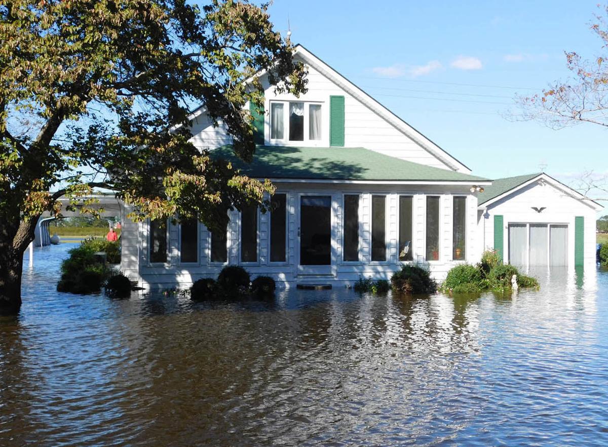 Bunker Hill Residents Escape Rising Floodwaters W Videos Local News Dailyadvance Com