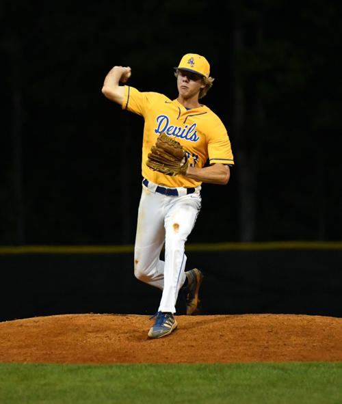 Booneville defeats Winona to sweep series, Kossuth next