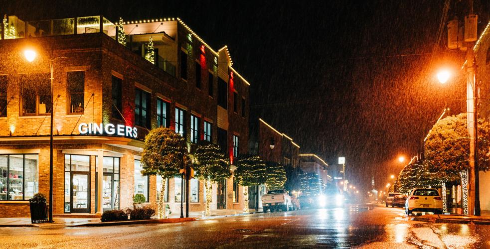 Christmas lights, decor enhances downtown Corinth News