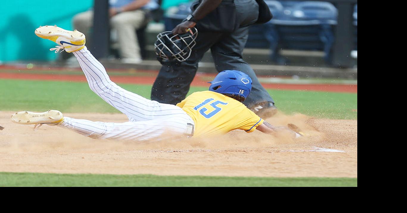 Read more Blue Devils fall in state championship series