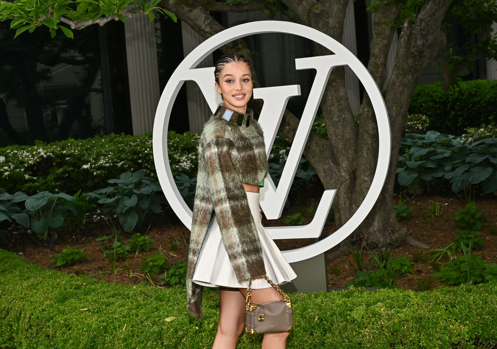 Louis Vuitton Cruise 2027 Collection Fashion Show | National ...