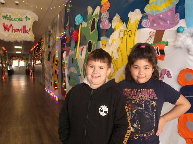 Teachers, staff, students decorate Kossuth Elementary for Christmas