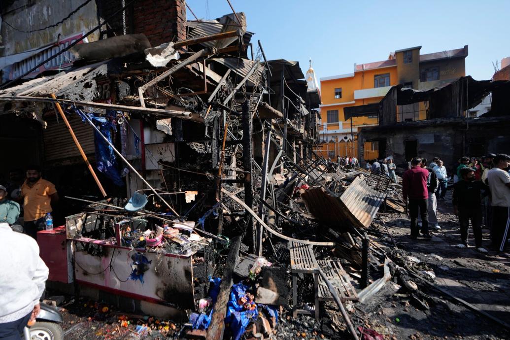 India Fire | World | dailycorinthian.com