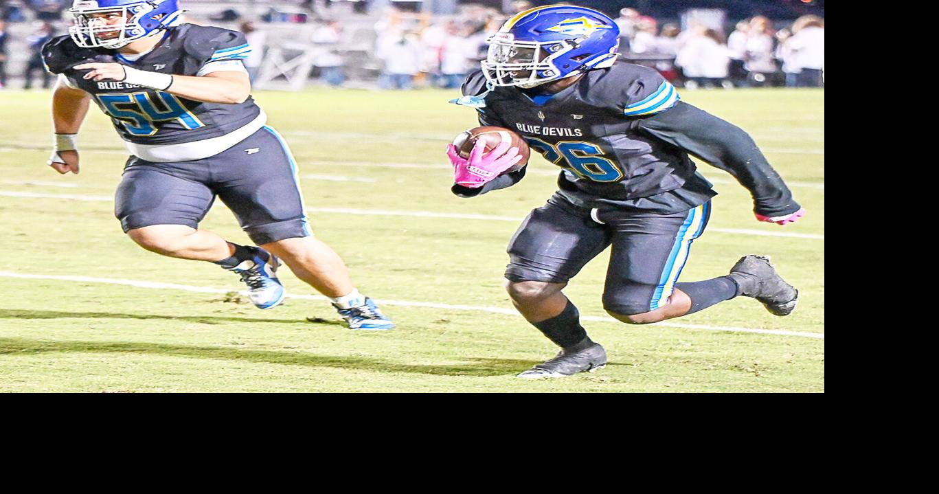 Blue Devils strike early against Bears, claim division title