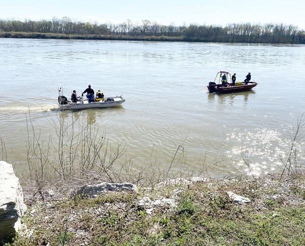 Divers recover body from river News