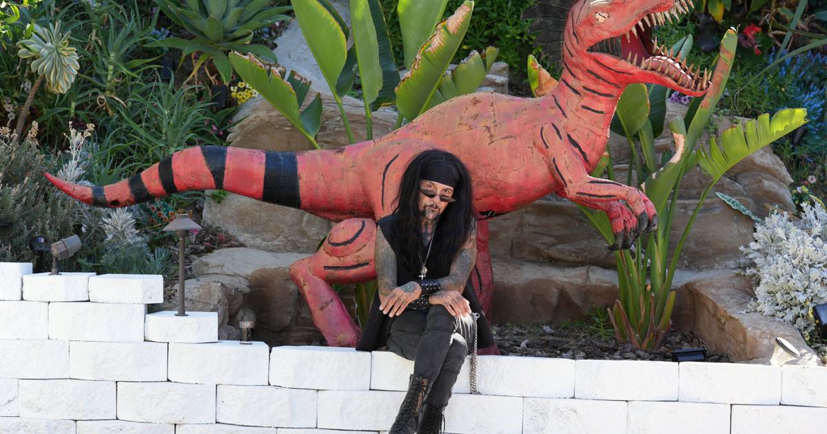 Ios Archive Apps Al Jourgensen Portrait Session | National | dailycorinthian.com