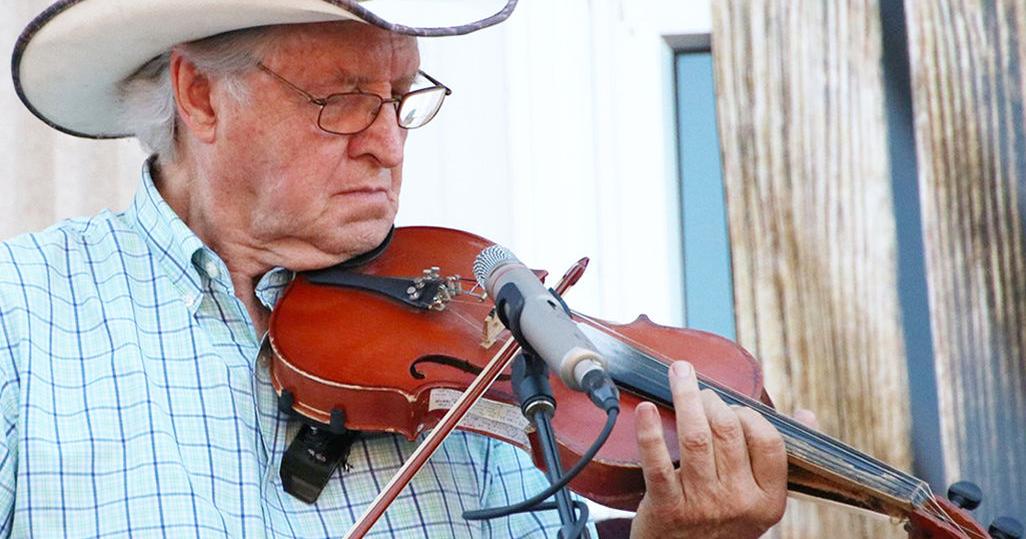 Champion Fiddler Wayne Jerrolds hosts 45th Annual Savannah Bluegrass