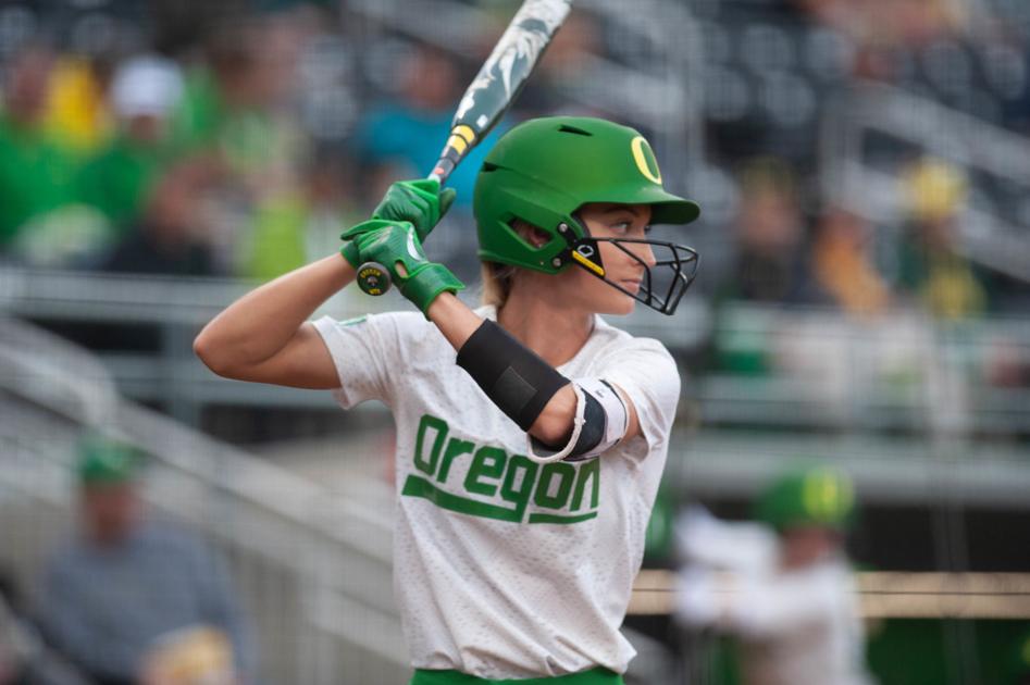 Haley Cruse fills more than one role for Oregon softball ...