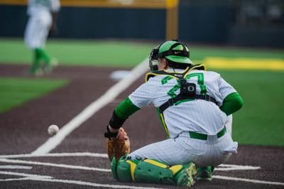 Oregon baseball falls 4-3 to UCLA, loses first Pac-12 series of the season, Sports