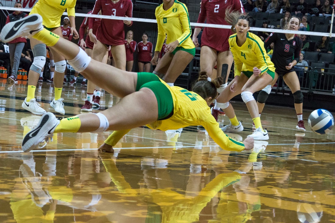 Photo Oregon women’s volleyball falls 13 to Stanford Multimedia