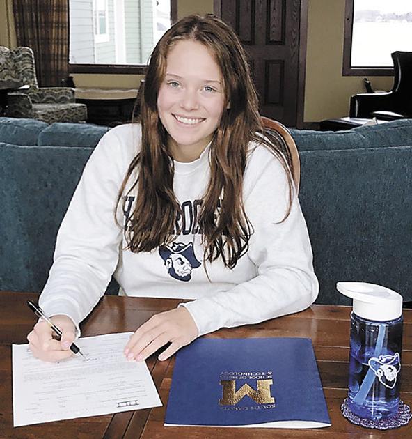 Maxwell Will Continue Playing Golf At South Dakota School Of Mines Sports Dailyleaderextra Com