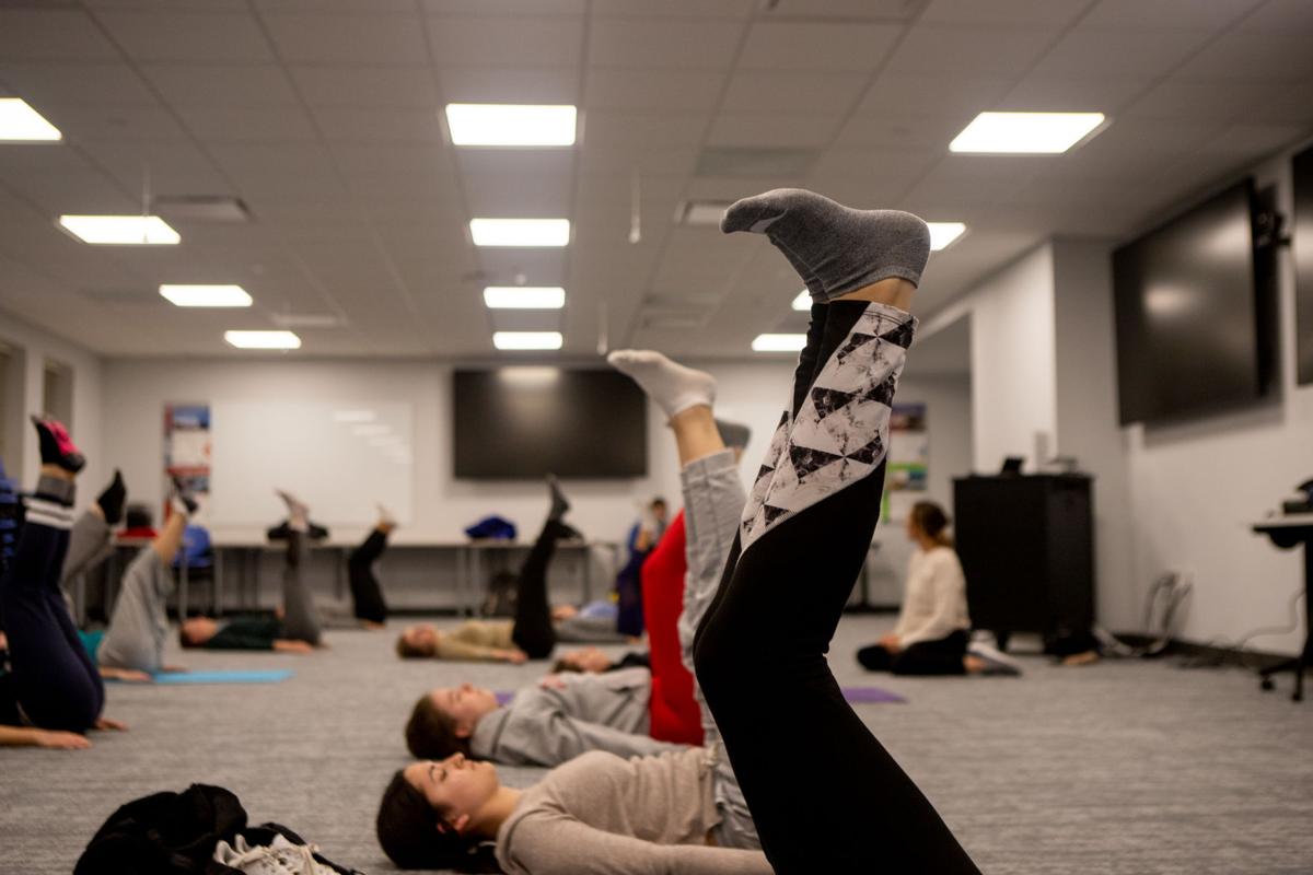 Free Yoga Sessions At Knoll Help Students Relieve Stress And Think Clearly News Dailynebraskan Com
