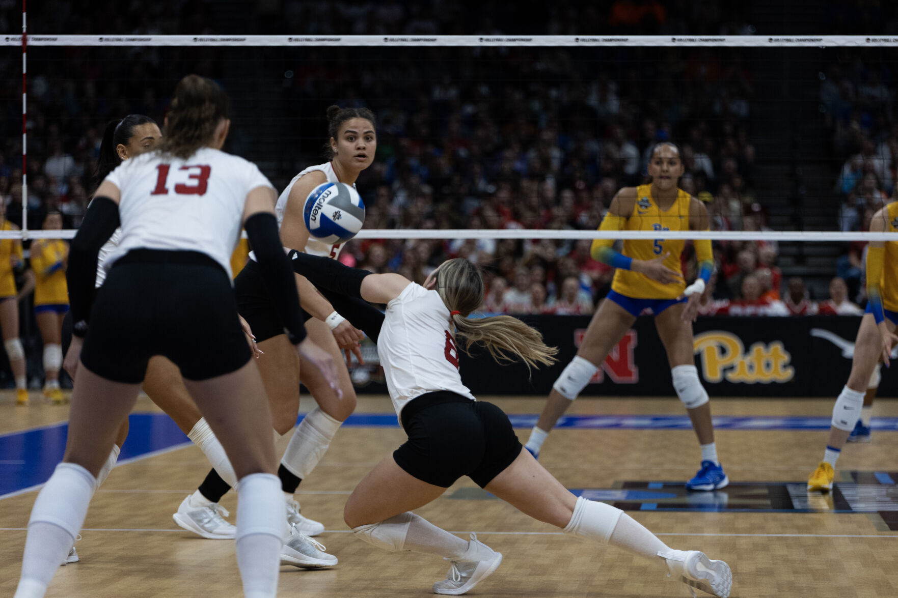 GALLERY: NCAA Nebraska Volleyball Semifinals | Gallery | Dailynebraskan.com