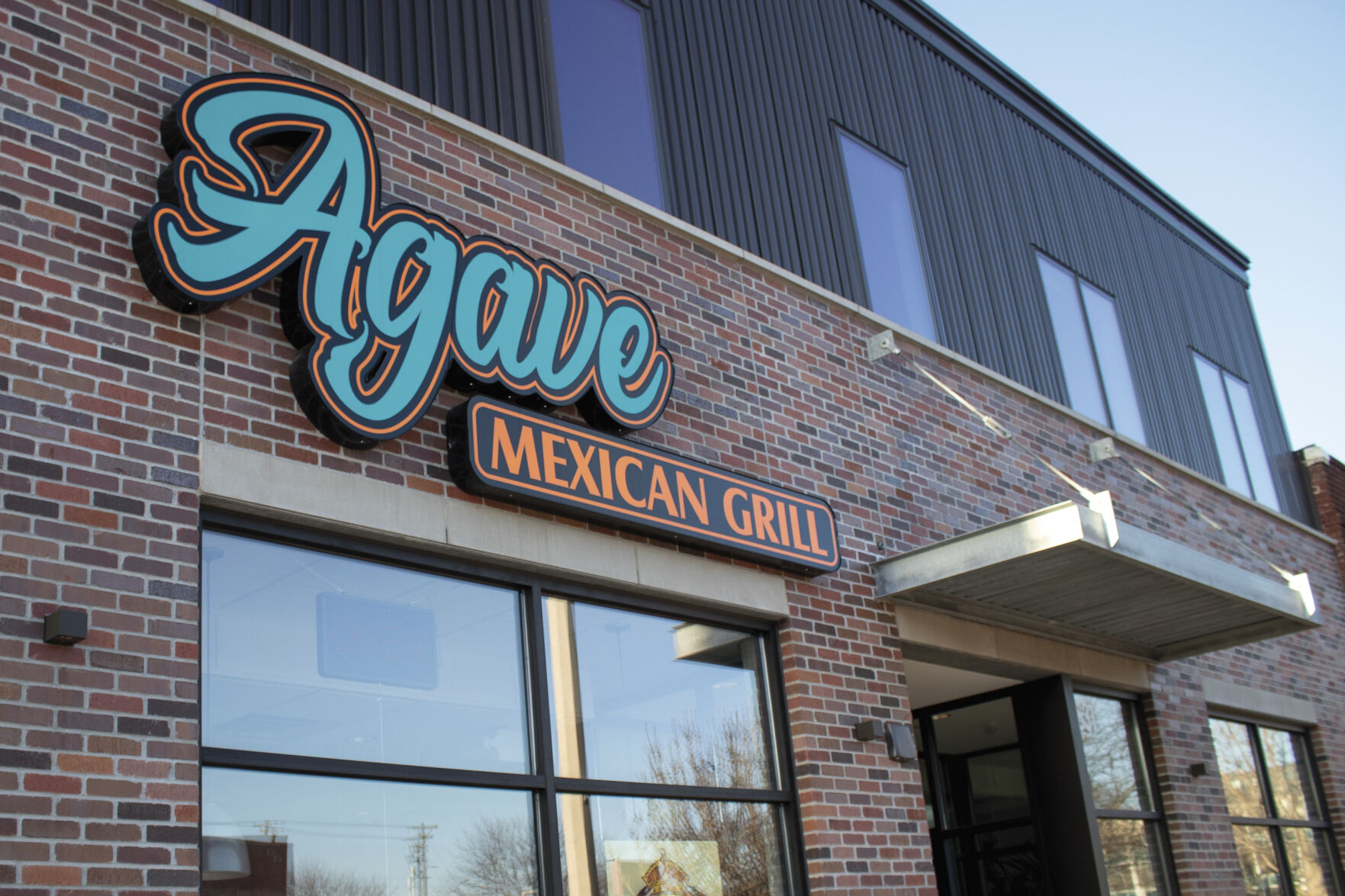 New Lincoln restaurant owners navigate effects of COVID-19 on business - Vimarsana News
