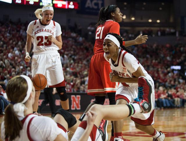 Big Ten Women S Basketball Predictions Sports Dailynebraskan Com