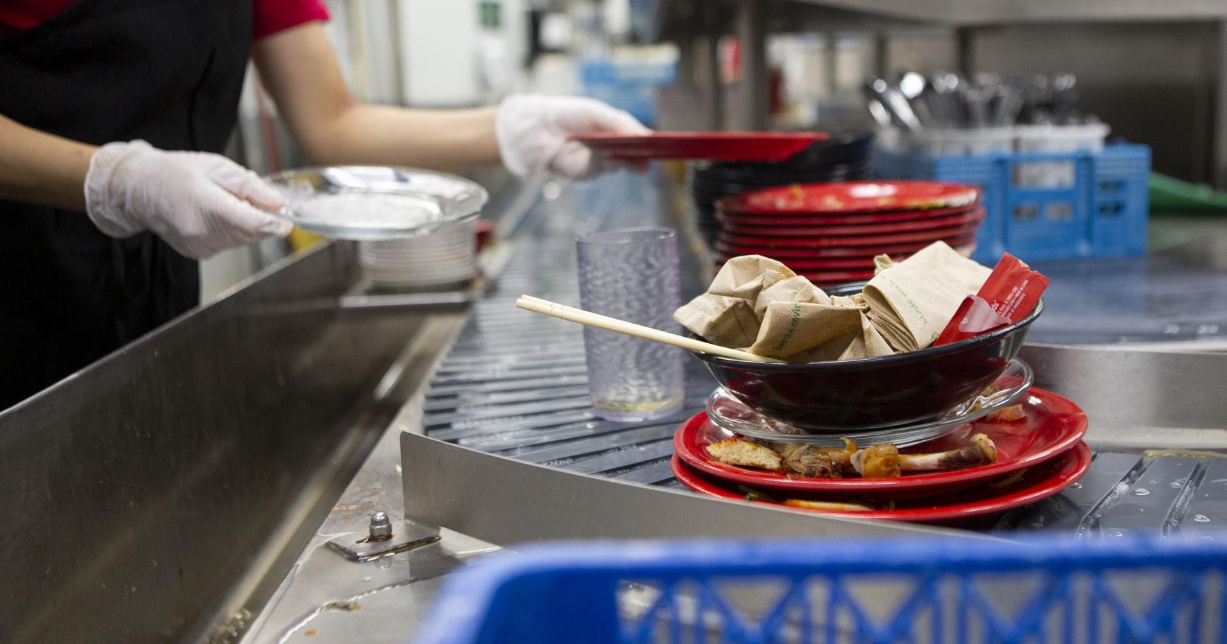 Dining Services working to prevent food waste | News - Vimarsana News