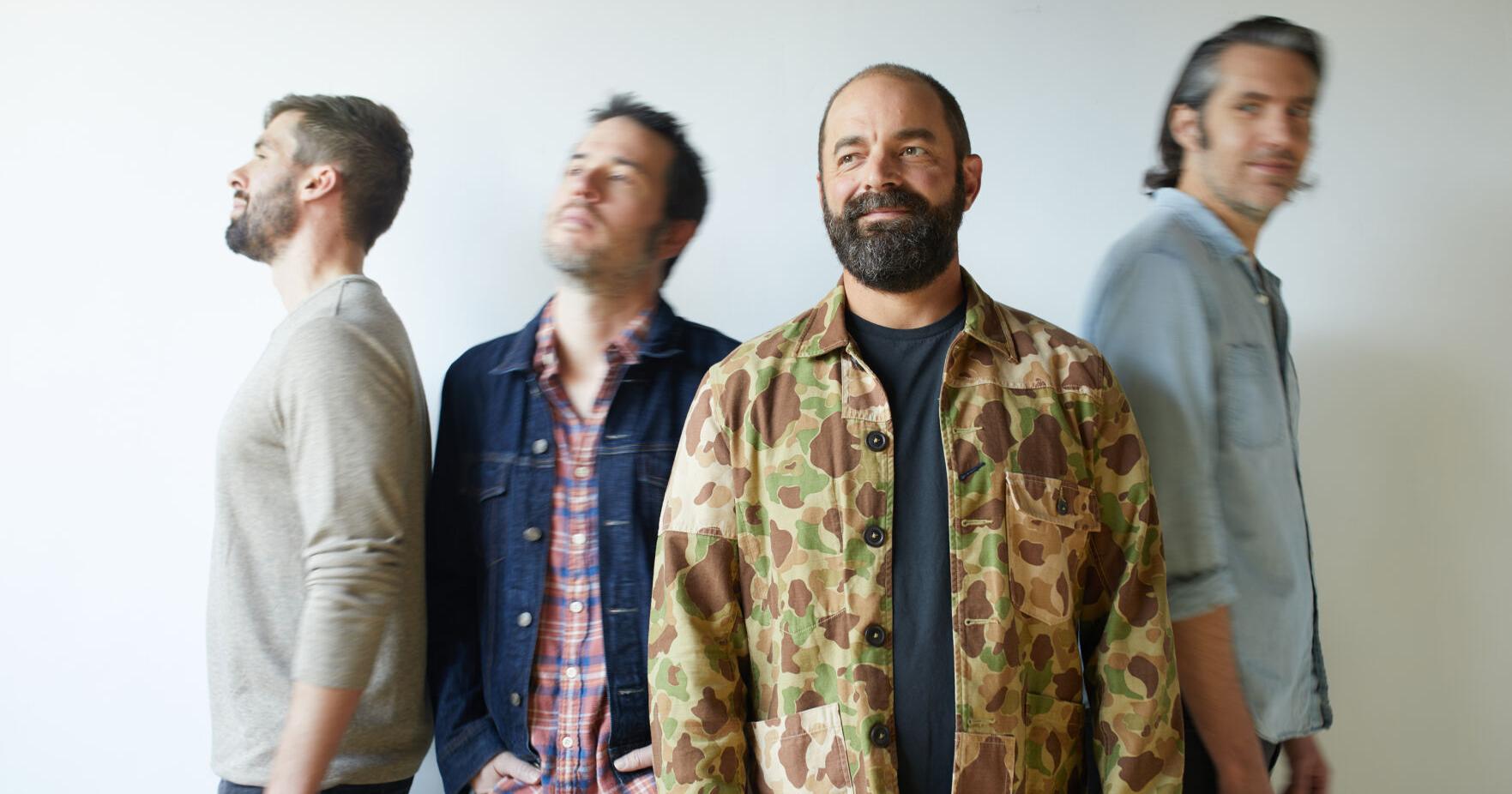 Drew Holcomb and The Neighbors open for Willie Nelson | Culture - Vimarsana News