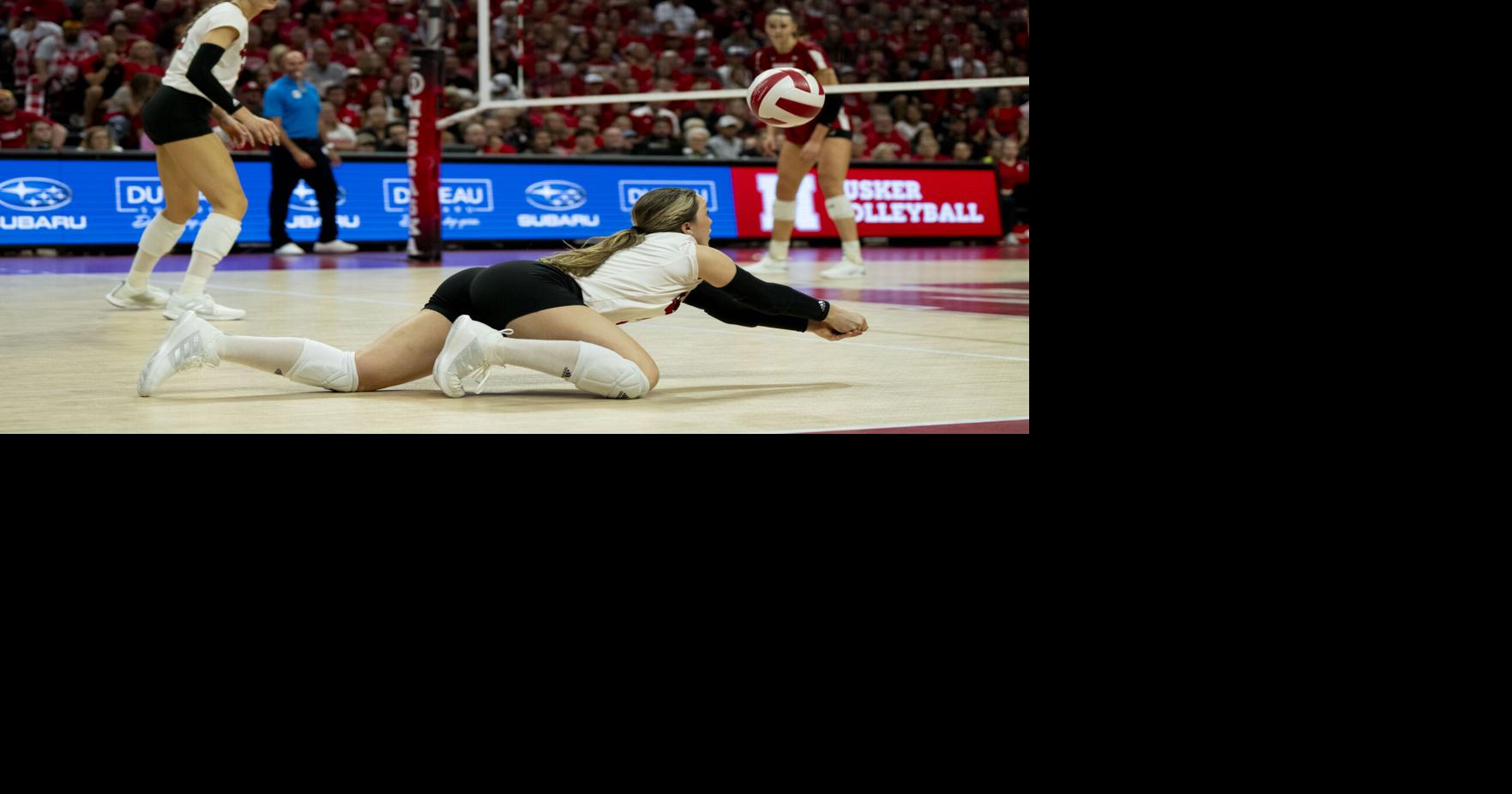 Nebraska Volleyball vs. Wisconsin Photo No. 29
