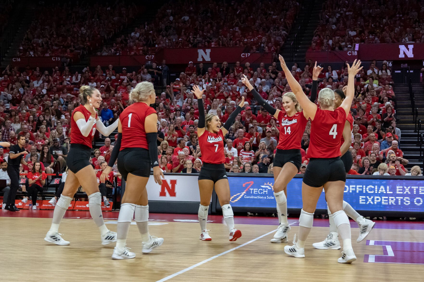 Nebraska Volleyball Fights Back To Defeat Northwestern In Five-set ...