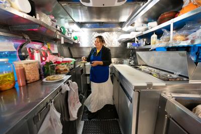 Salvadoran family finds calling in Lincoln food truck Rosari’s Kitchen