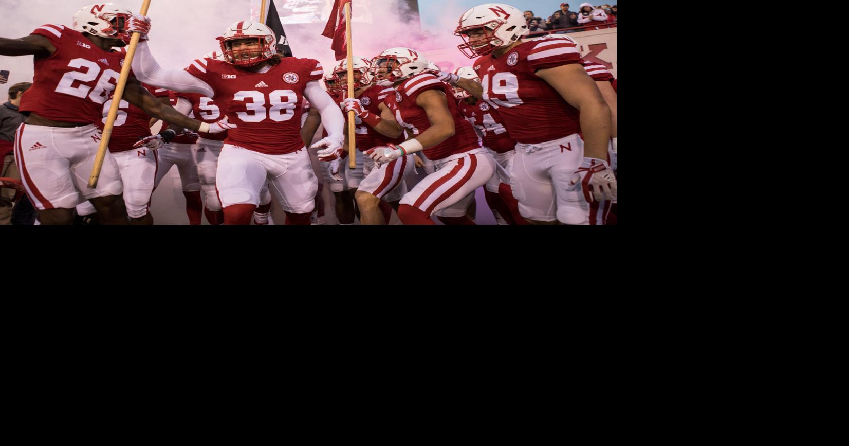 Nebraska DL Damian Jackson named finalist for Armed Forces Merit Award