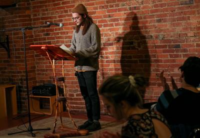 Crescent Moon Provides Welcoming Environment For Open Mic Nights Culture Dailynebraskan Com