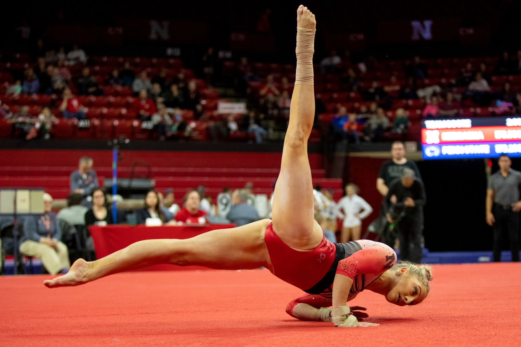 Nebraska Women S Gymnastics Wins Home Opener Over Penn State Sports   5e211cc49e832.image 