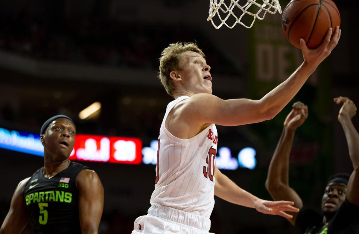 Nebraska Basketball Guard Charlie Easley To Transfer To South