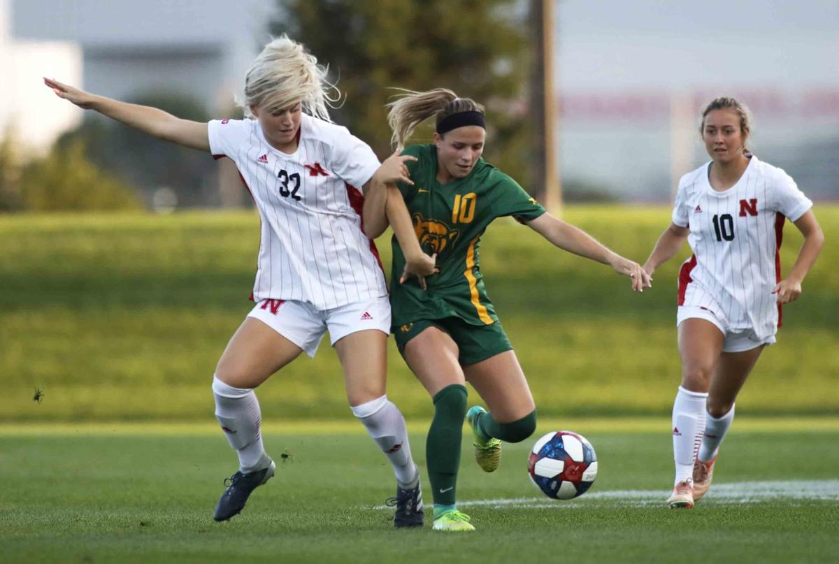 Former Huskers In Nwsl Face Uncertainty Look To Stay Prepared Despite Suspension Of Season Sports Dailynebraskan Com