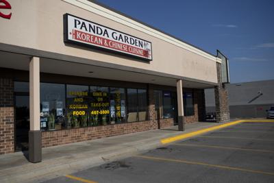 Review Lincoln S Panda Garden Offers Authentic Meals Without Much Fuss Culture Dailynebraskan Com