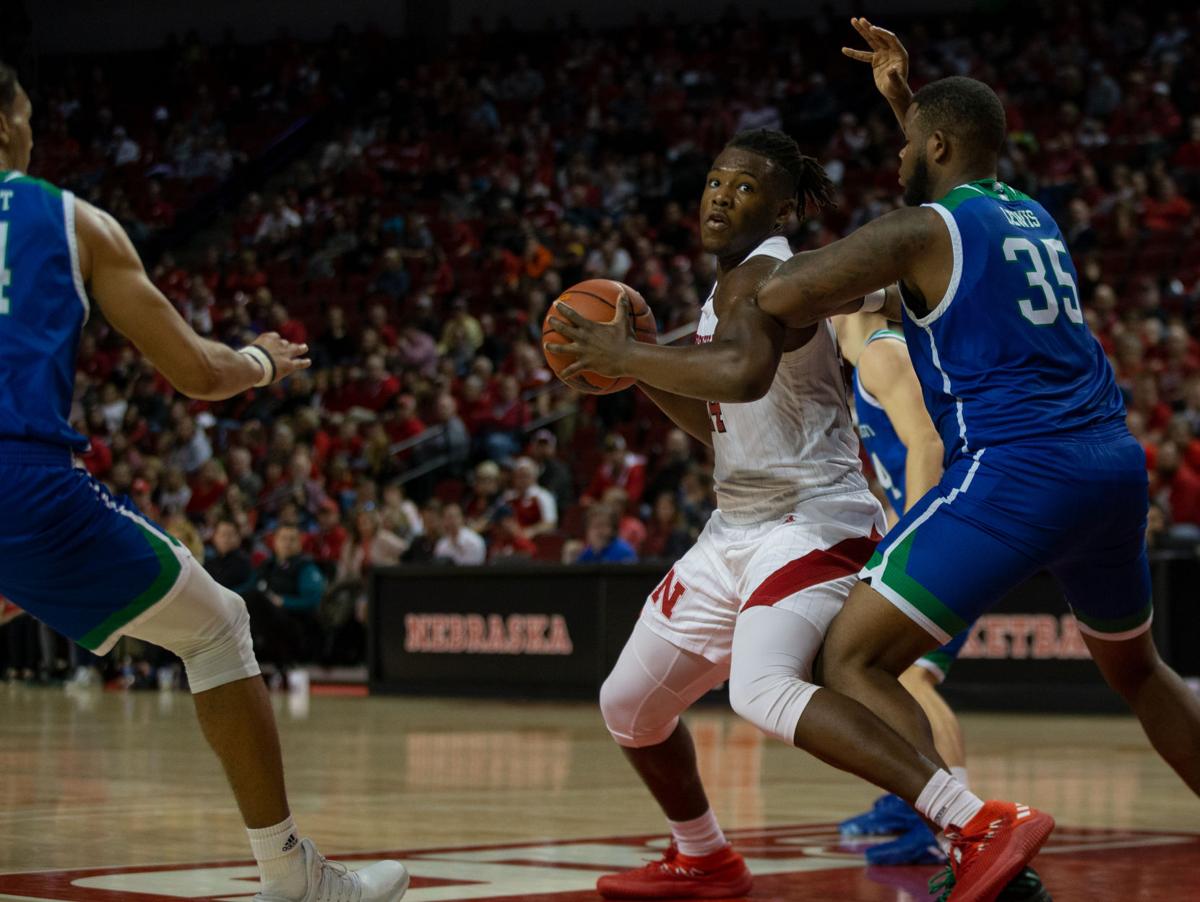 Nebraska Basketball Overcomes Offensive Struggles In 73 52 Win
