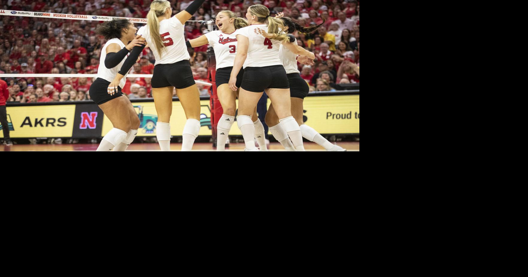 Nebraska volleyball sweeps Maryland on its way to 12-0 start