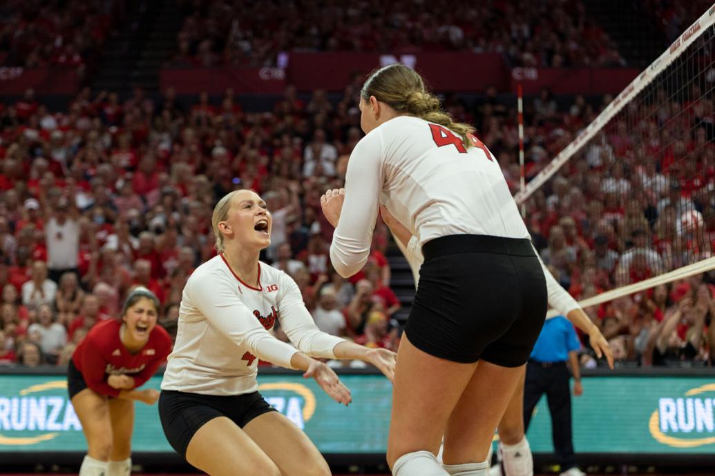 Four takeaways from Nebraska volleyball’s sweep of Kentucky Sports