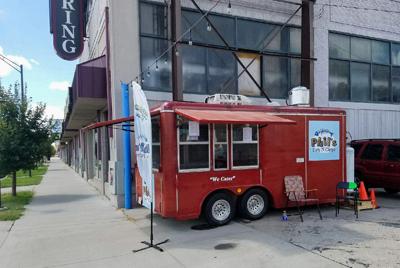 Phil S Fish And Chips Hopes To Rejuvenate Lincoln S Food Truck Scene Culture Dailynebraskan Com