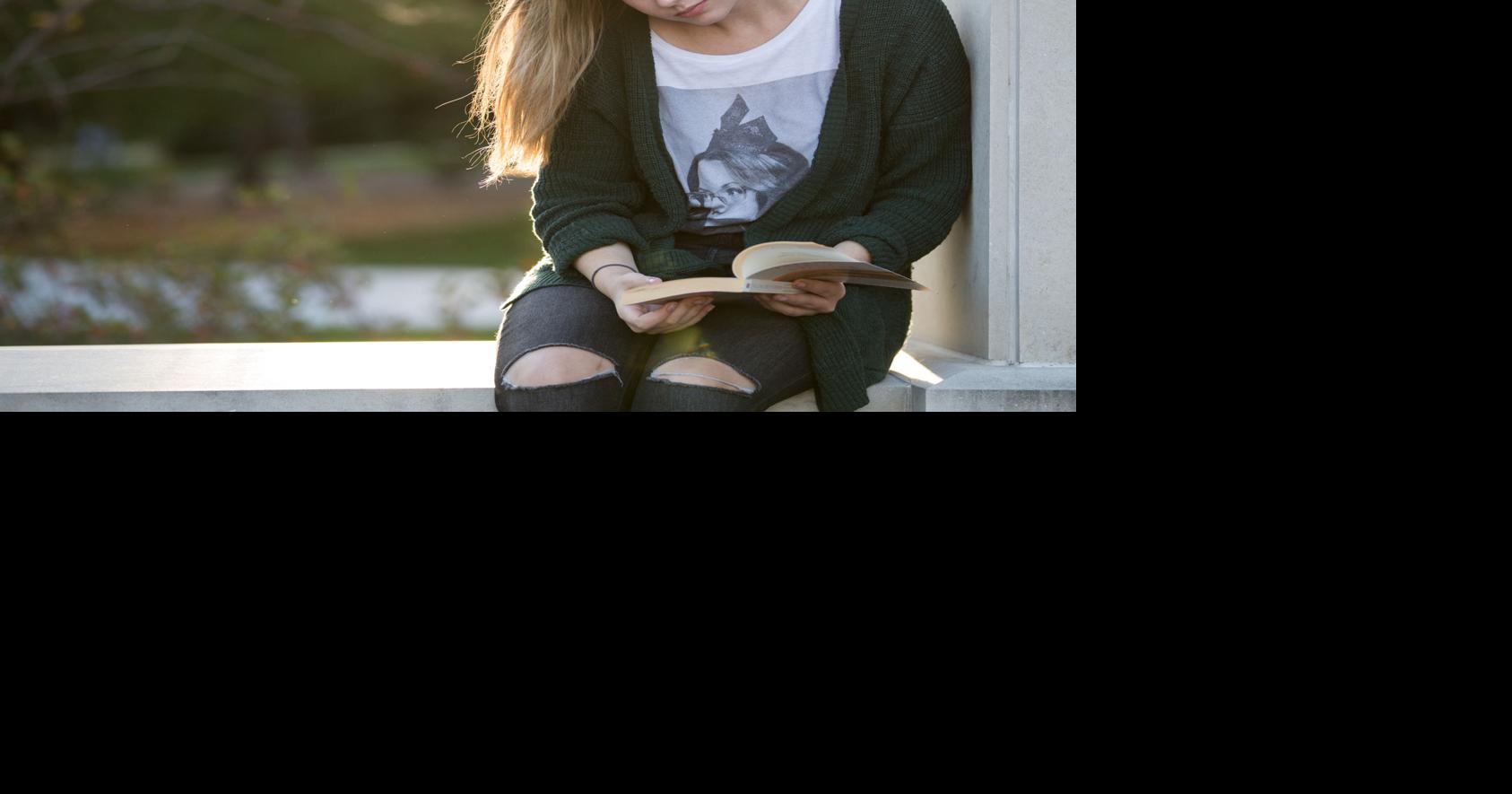 Review I Am Not Your Perfect Mexican Daughter Draws You In Slowly Culture Dailynebraskan Com