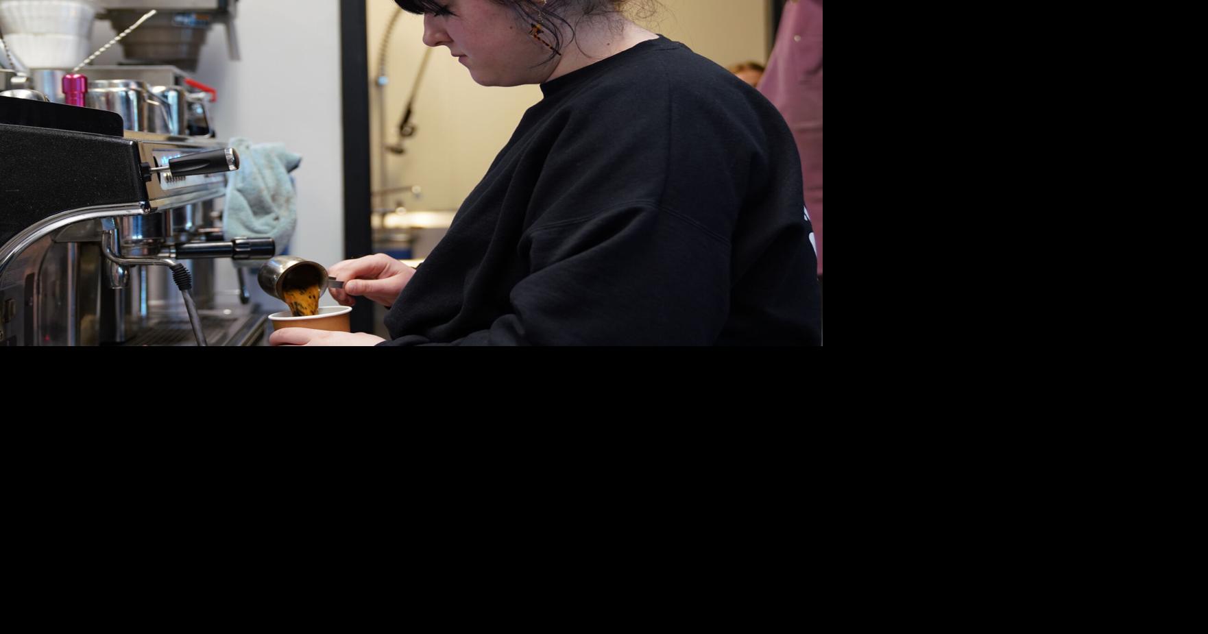 Megan Castor, estudiante de UNL, dirige un café en Lincoln |  Mensajes